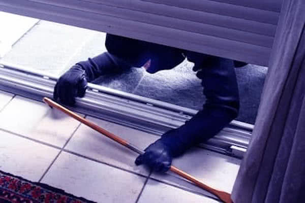 Sicherheitstechnik für Ihre Firma oder Eigenheim Einbruchsschadenbeseitigung Schönberg